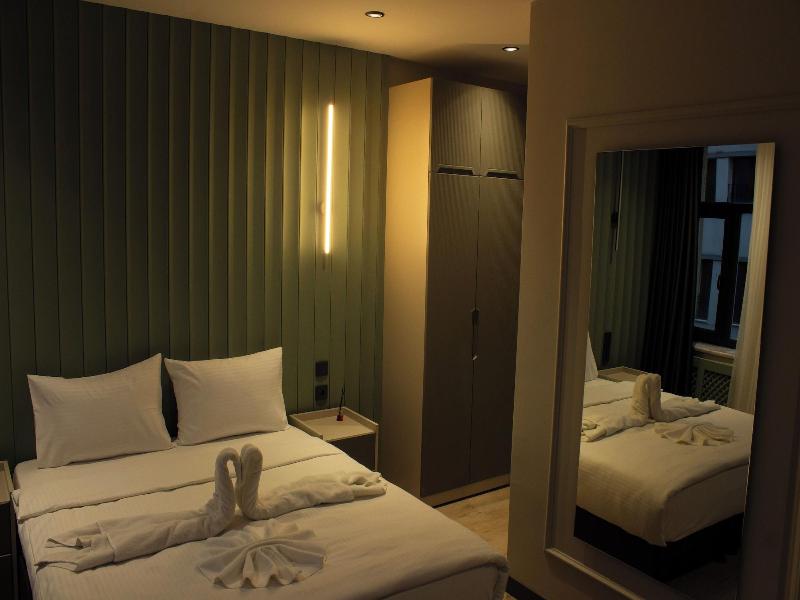 Genoa Port Hotel image