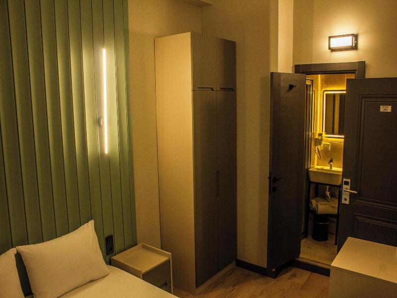 Genoa Port Hotel image