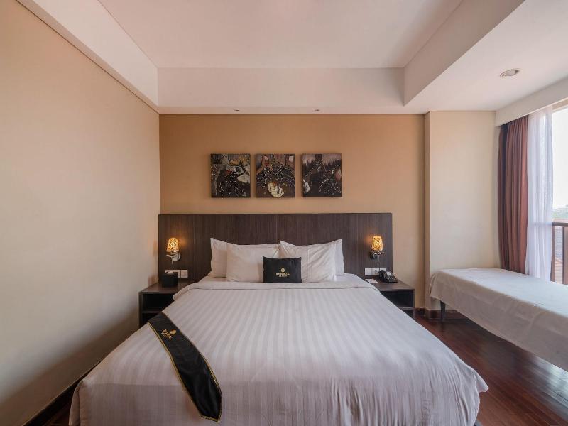 Brits Hotel Legian image