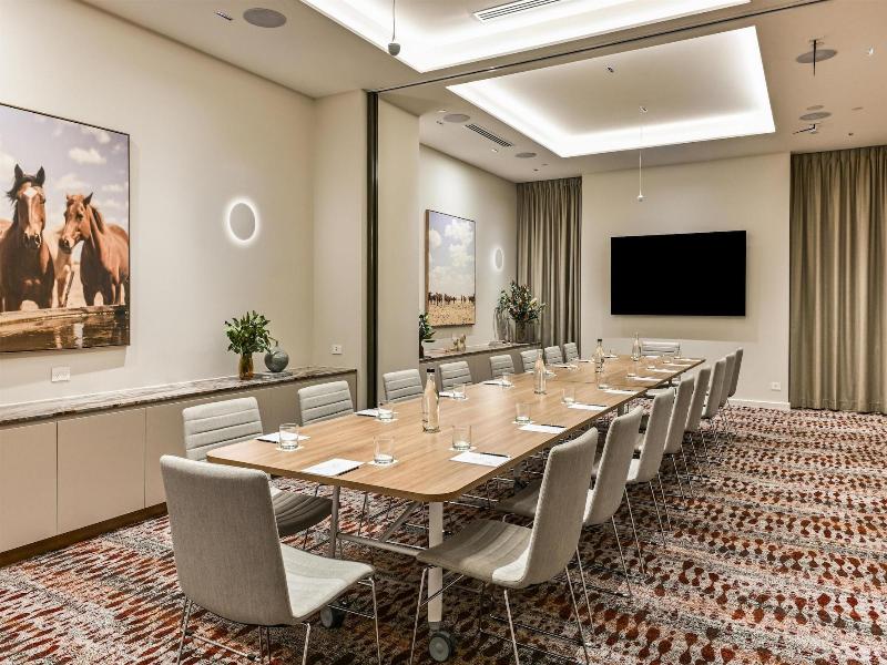Adina Chermside Brisbane image