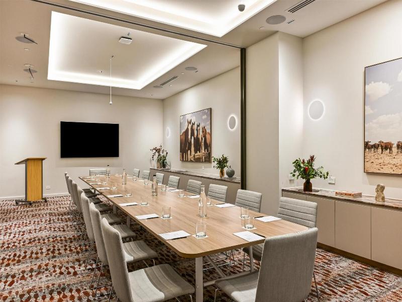 Adina Chermside Brisbane image