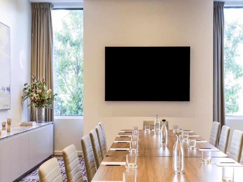 Adina Chermside Brisbane image