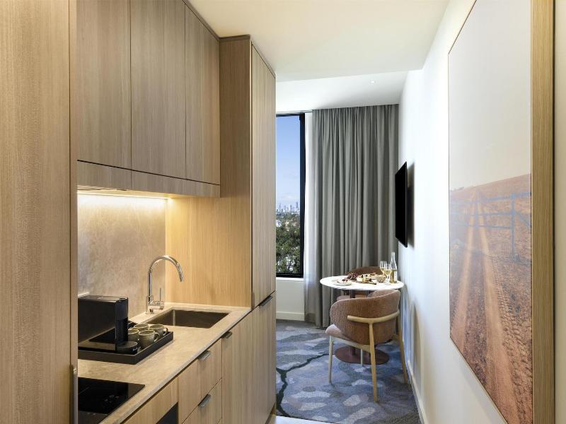 Adina Chermside Brisbane image