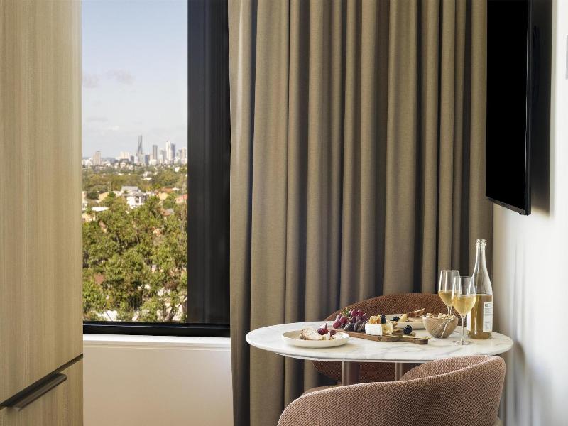 Adina Chermside Brisbane image