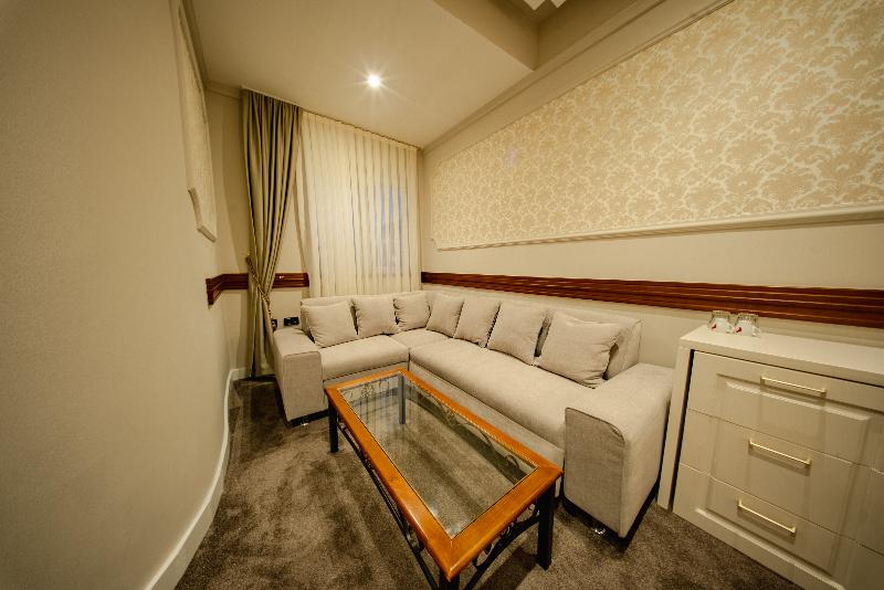 49 Park Villa image