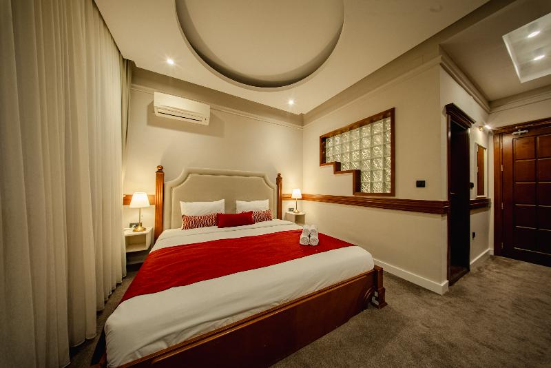 49 Park Villa image