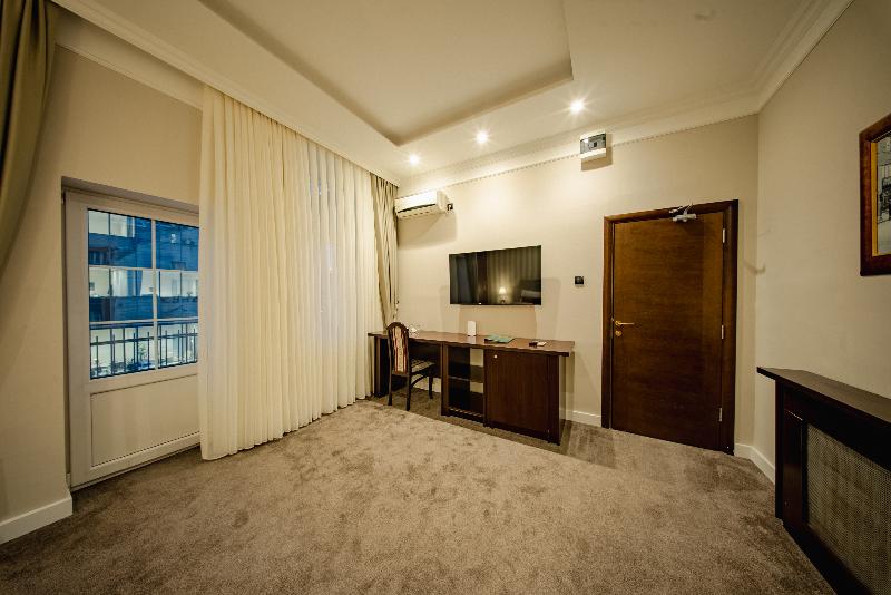 49 Park Villa image