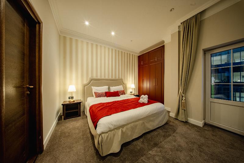49 Park Villa image