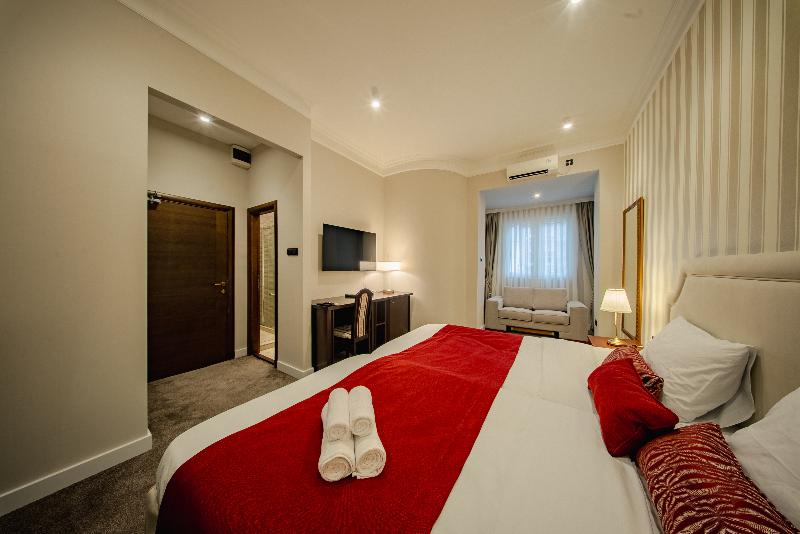 49 Park Villa image