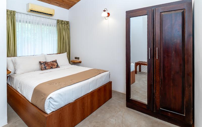 Bellevue Beach Nilaveli By Paradise Collection image