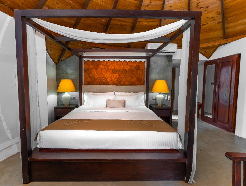 Bellevue Beach Nilaveli By Paradise Collection image