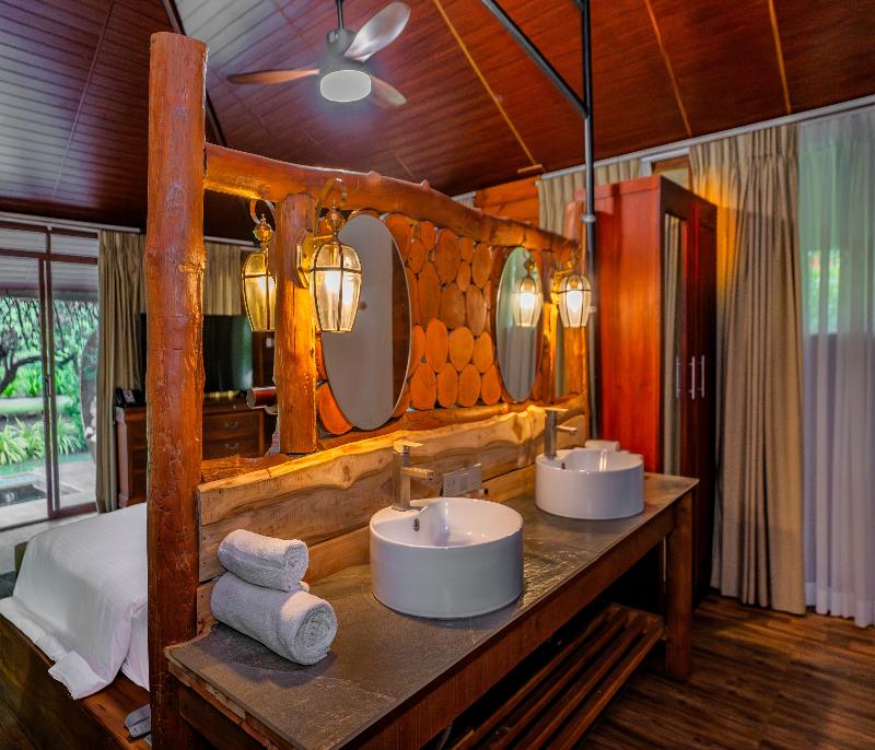 Bellevue Beach Nilaveli By Paradise Collection image
