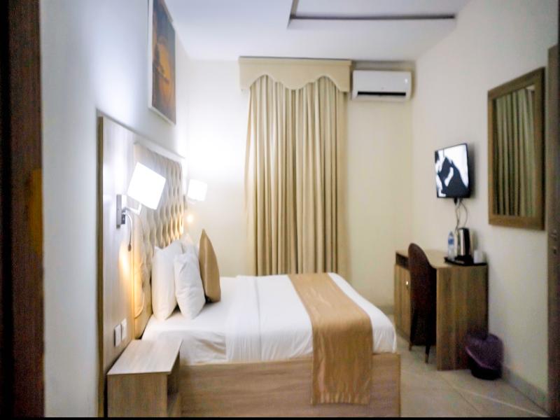 Oti Resort image