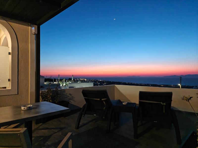 Kiklamino Sunset Studios image
