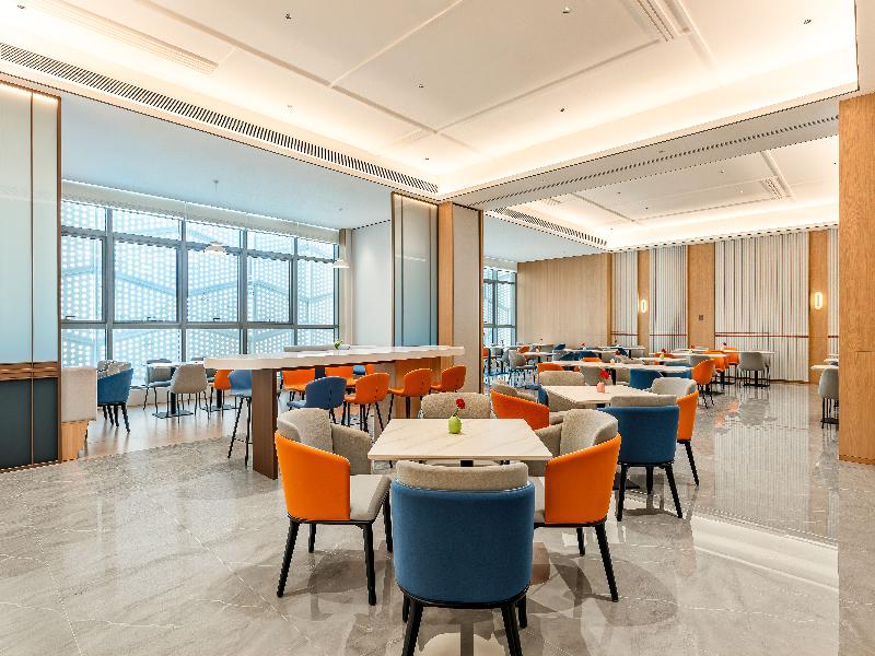 Holiday Inn Express Qinhuangdao Haigang by IHG image