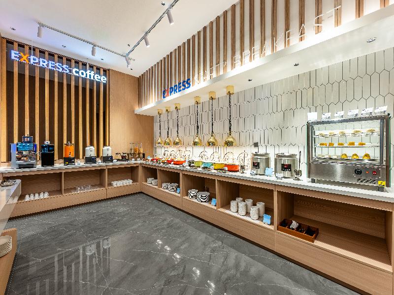 Holiday Inn Express Qinhuangdao Haigang by IHG image