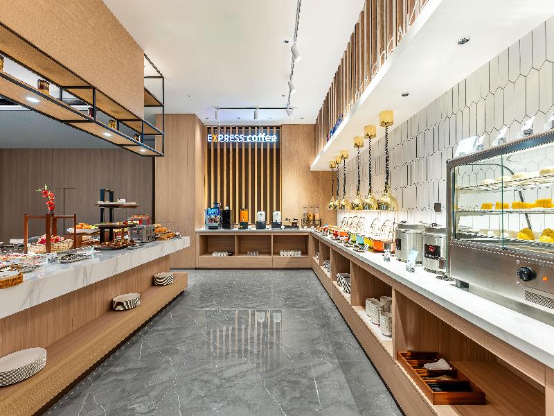 Holiday Inn Express Qinhuangdao Haigang by IHG image