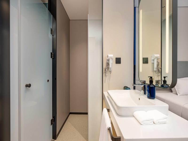 Holiday Inn Express Qinhuangdao Haigang by IHG image
