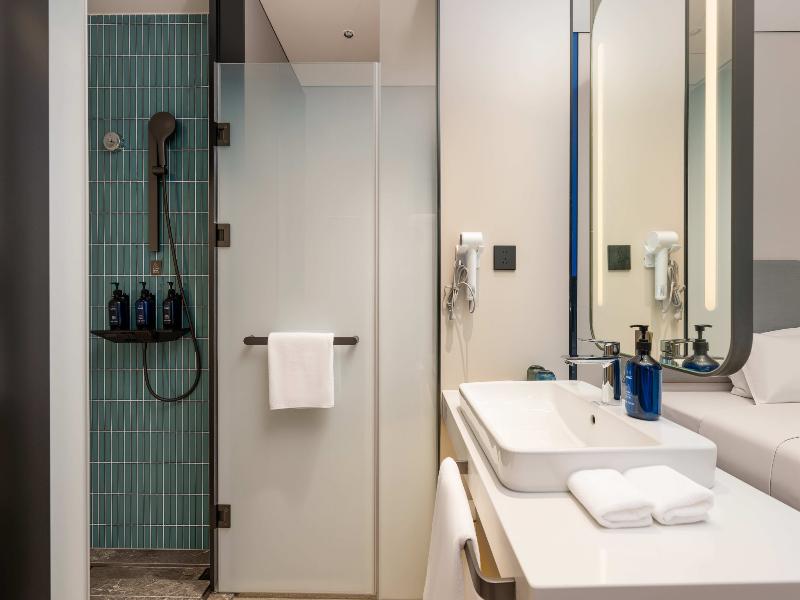 Holiday Inn Express Qinhuangdao Haigang by IHG image