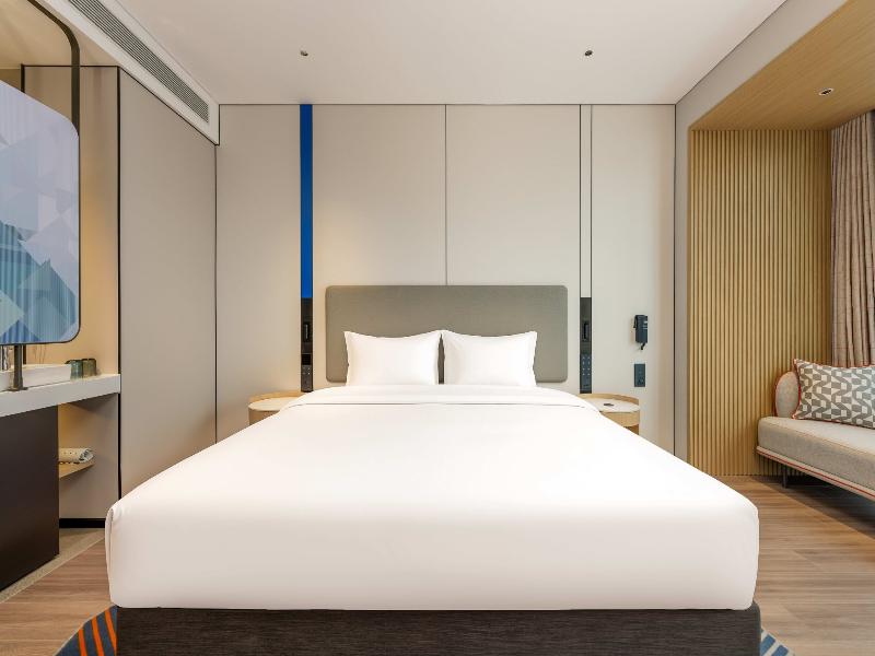 Holiday Inn Express Qinhuangdao Haigang by IHG image