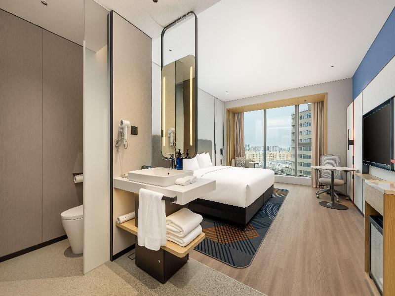 Holiday Inn Express Qinhuangdao Haigang by IHG image