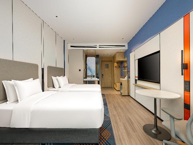 Holiday Inn Express Qinhuangdao Haigang by IHG image
