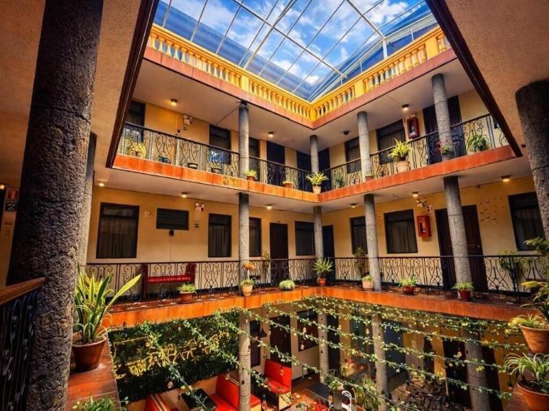 Hostal Viena Internacional B&B image