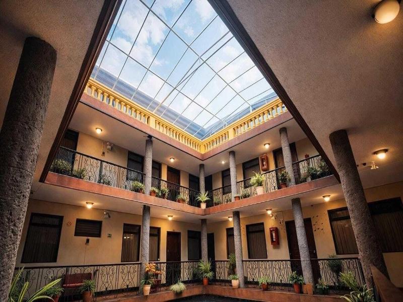 Hostal Viena Internacional B&B image