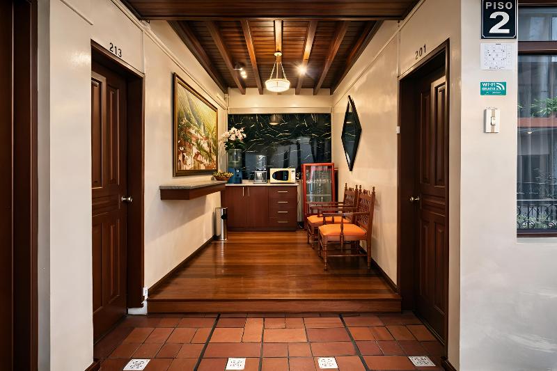 Hostal Viena Internacional B&B image