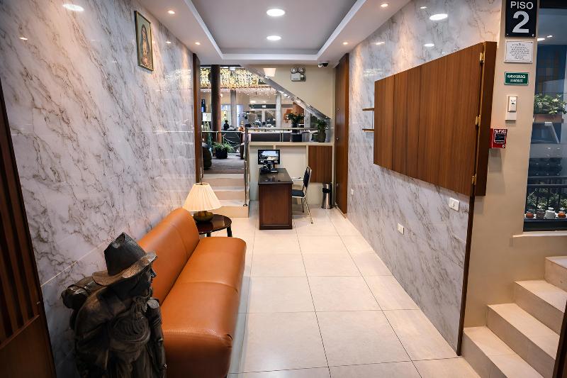 Hostal Viena Internacional B&B image