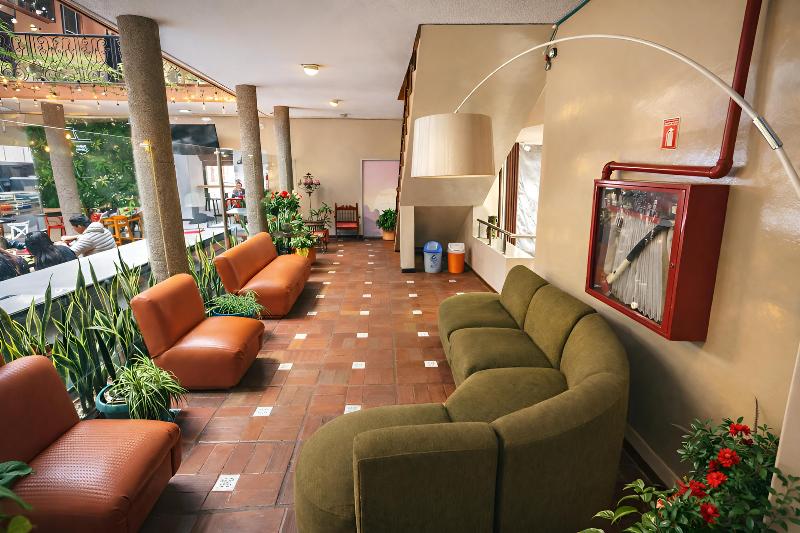 Hostal Viena Internacional B&B image