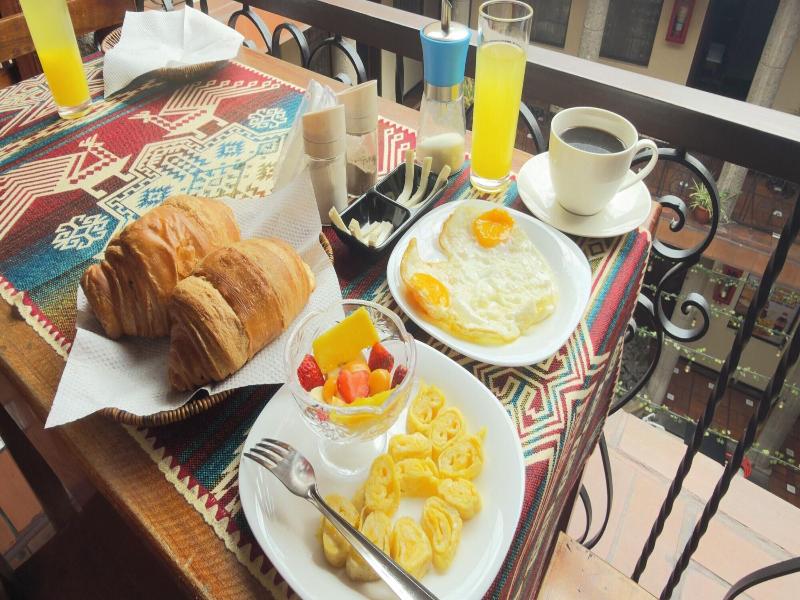 Hostal Viena Internacional B&B image