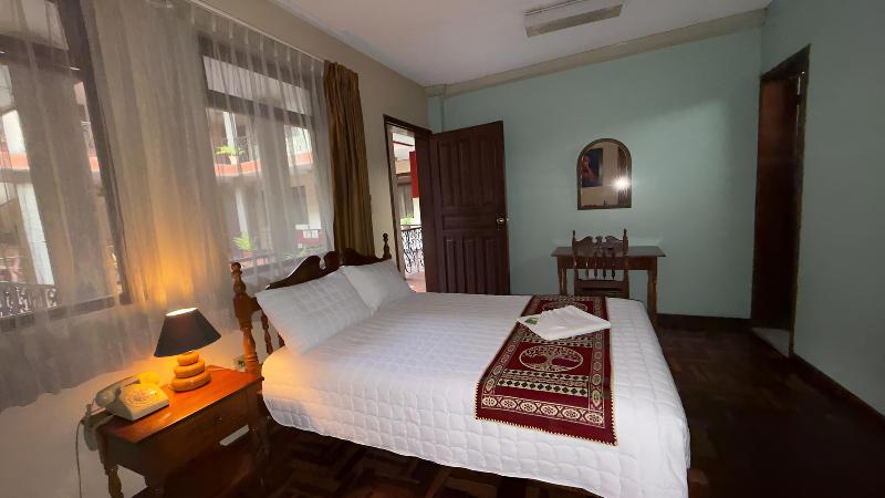 Hostal Viena Internacional B&B image