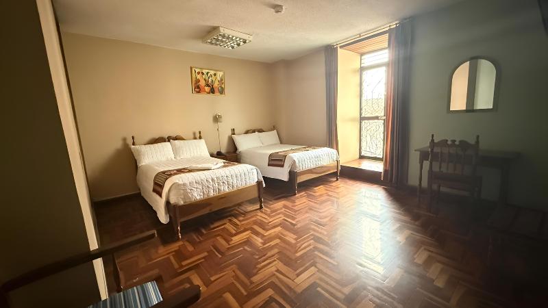 Hostal Viena Internacional B&B image