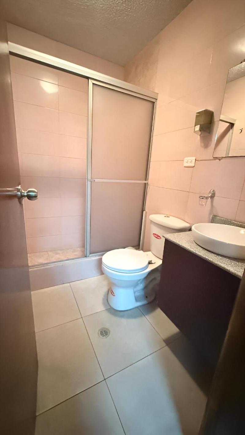Hostal Viena Internacional B&B image