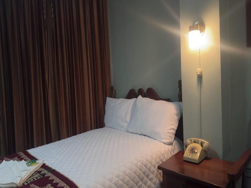 Hostal Viena Internacional B&B image
