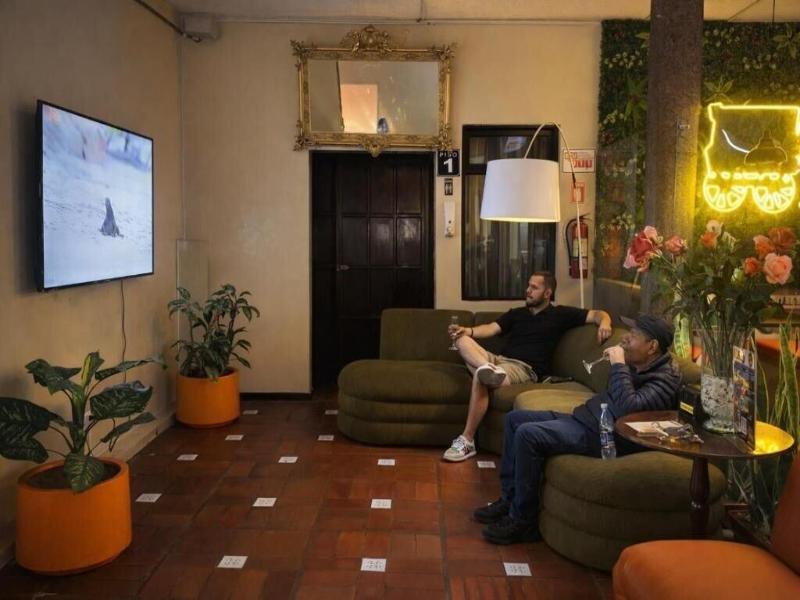 Hostal Viena Internacional B&B image