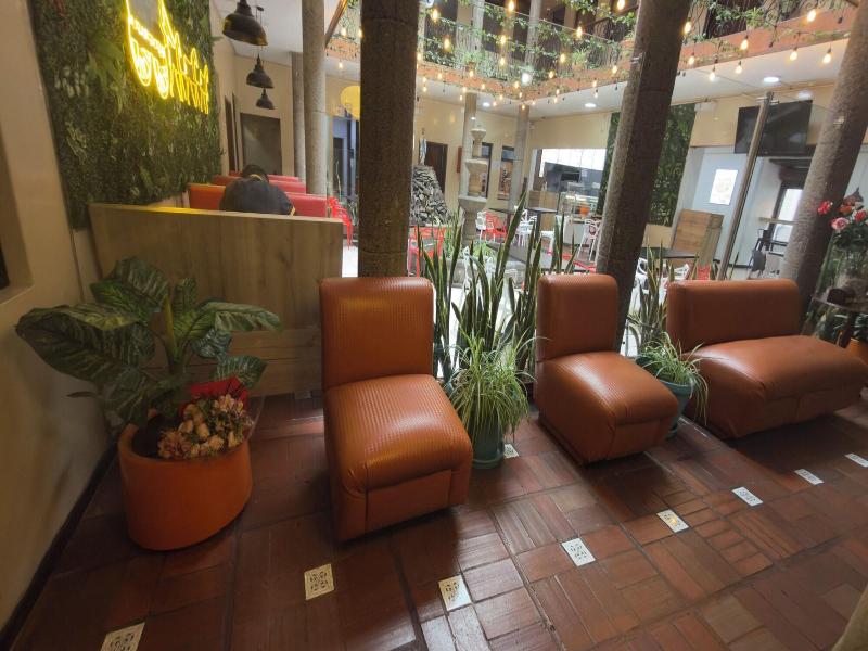 Hostal Viena Internacional B&B image