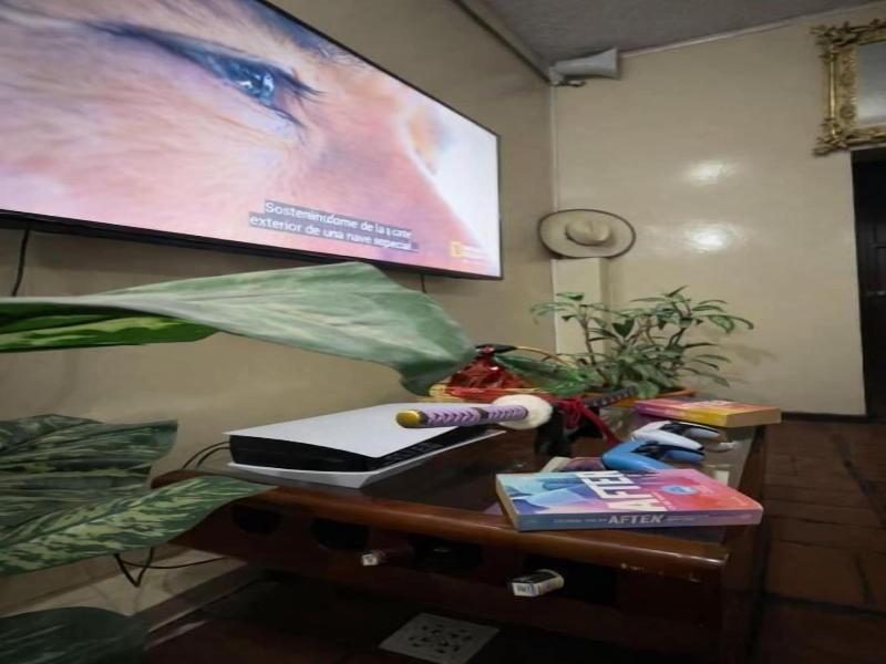 Hostal Viena Internacional B&B image