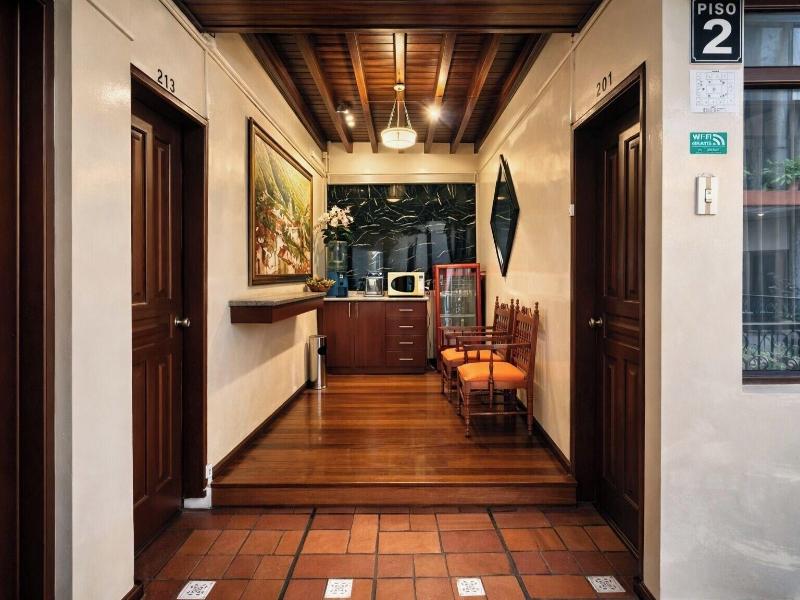 Hostal Viena Internacional B&B image