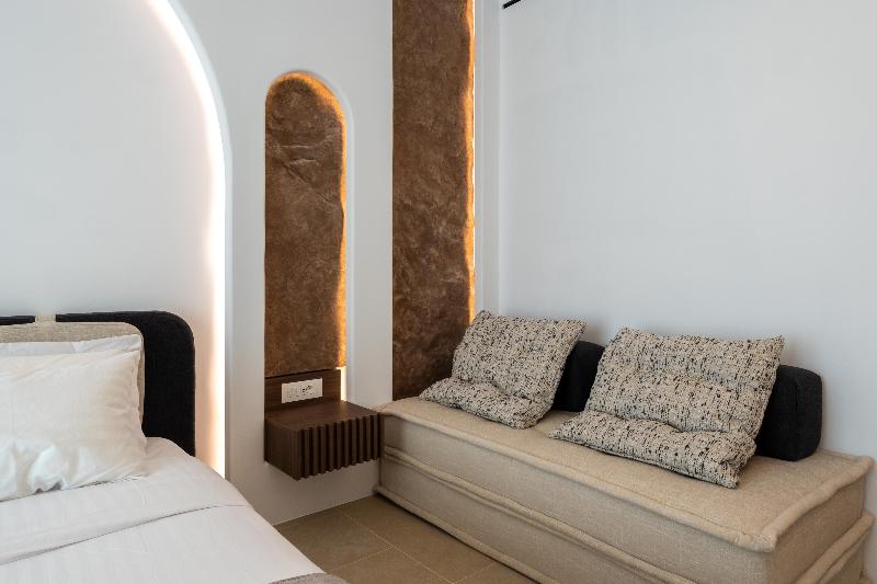 Muse Of Mykonos image