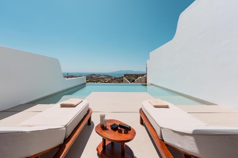 Muse Of Mykonos image