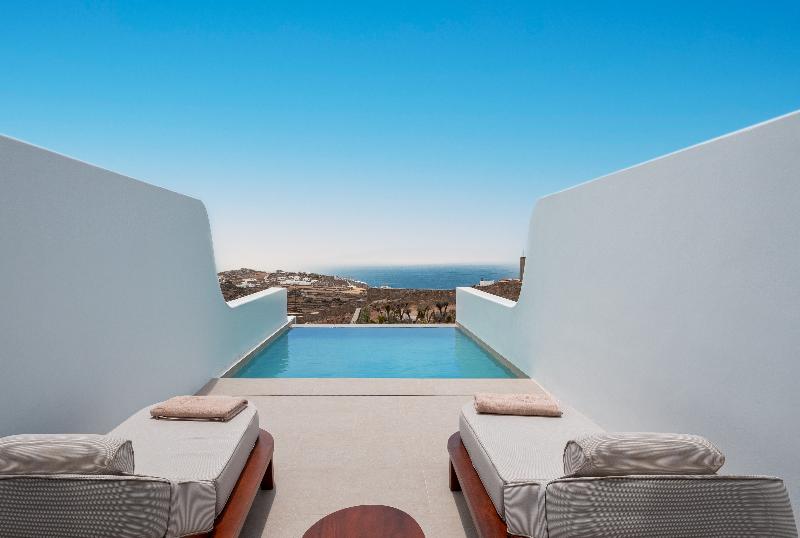 Muse Of Mykonos image