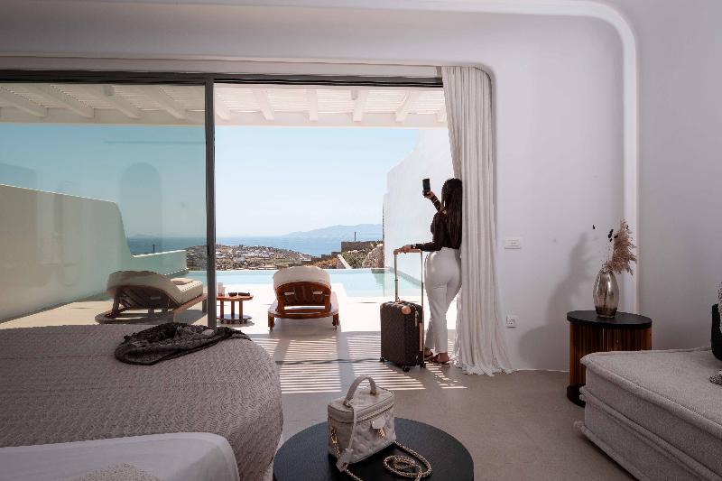 Muse Of Mykonos image