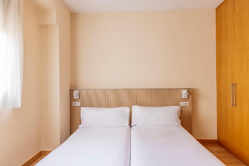 Barcelona Apartment Villarroel image