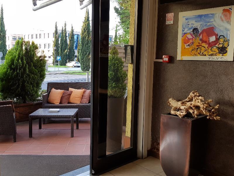 Hotel Valmarina image