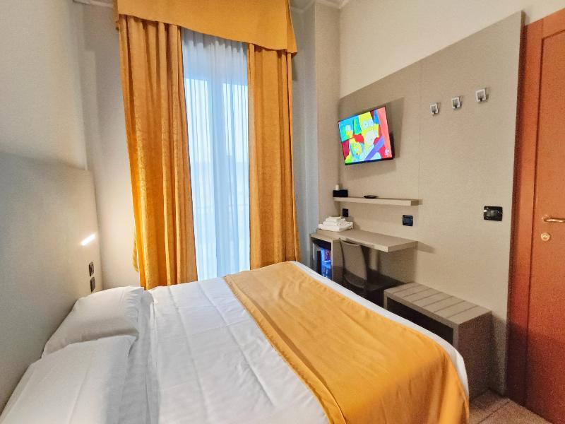 Hotel Valmarina image