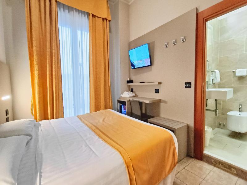 Hotel Valmarina image