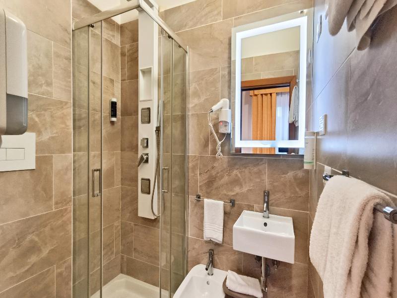 Hotel Valmarina image