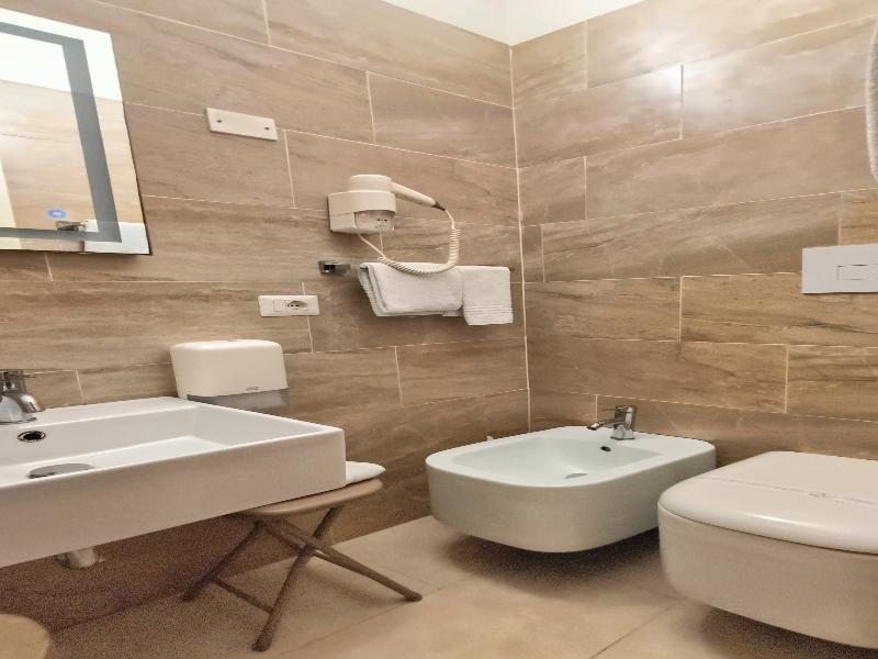 Hotel Valmarina image